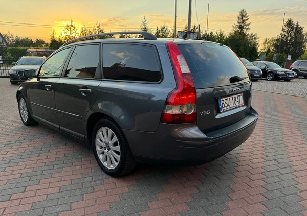 Volvo V50 cena 12400 przebieg: 278125, rok produkcji 2004 z Suwałki małe 407